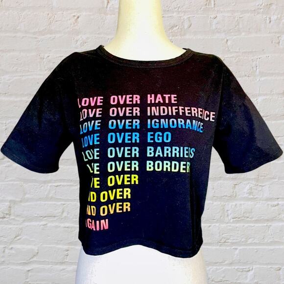 LOVE OVER ALL Rainbow Tee Men's S Black Cropped Festival LGBTQ Queer Pride NWOT - Picture 1 of 9